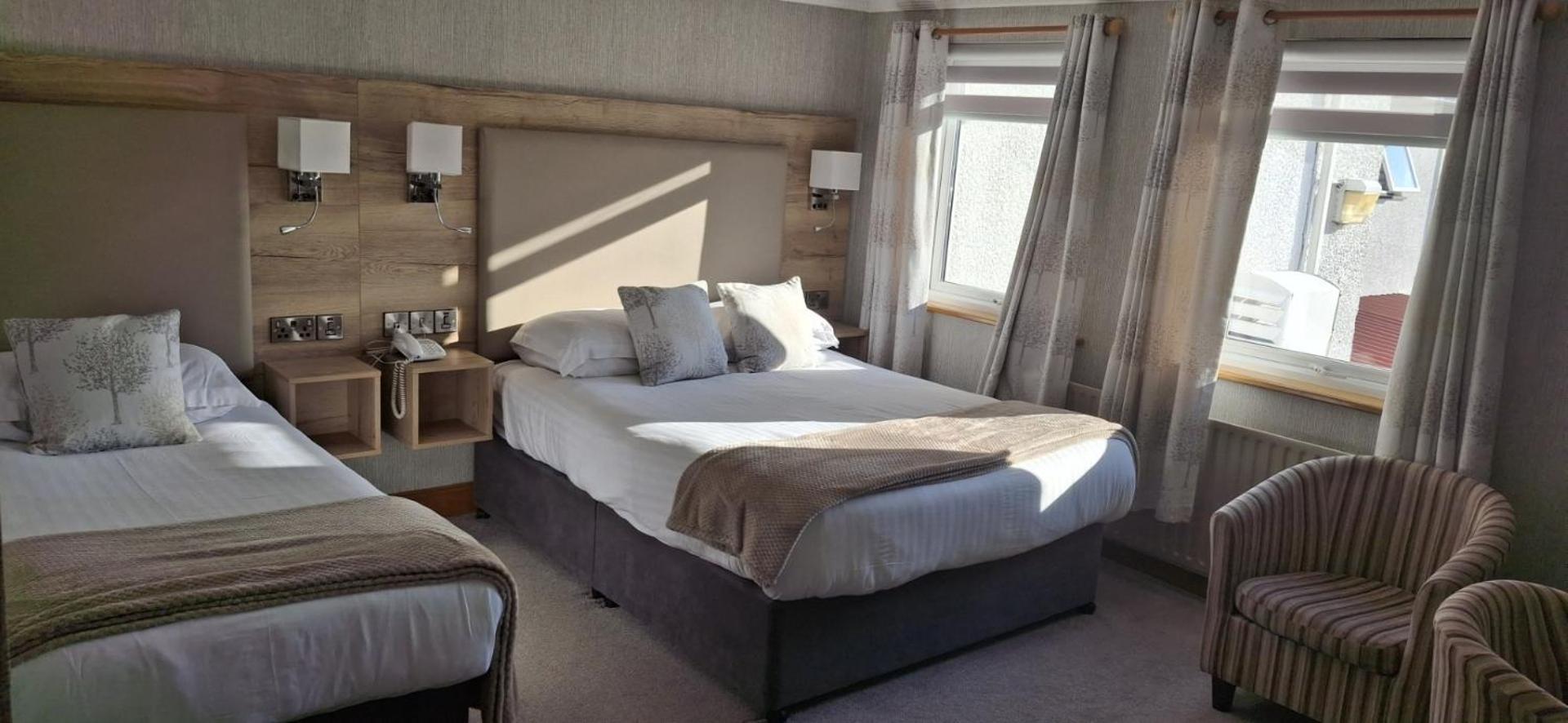 Royal Court Hotel Portrush Eksteriør billede